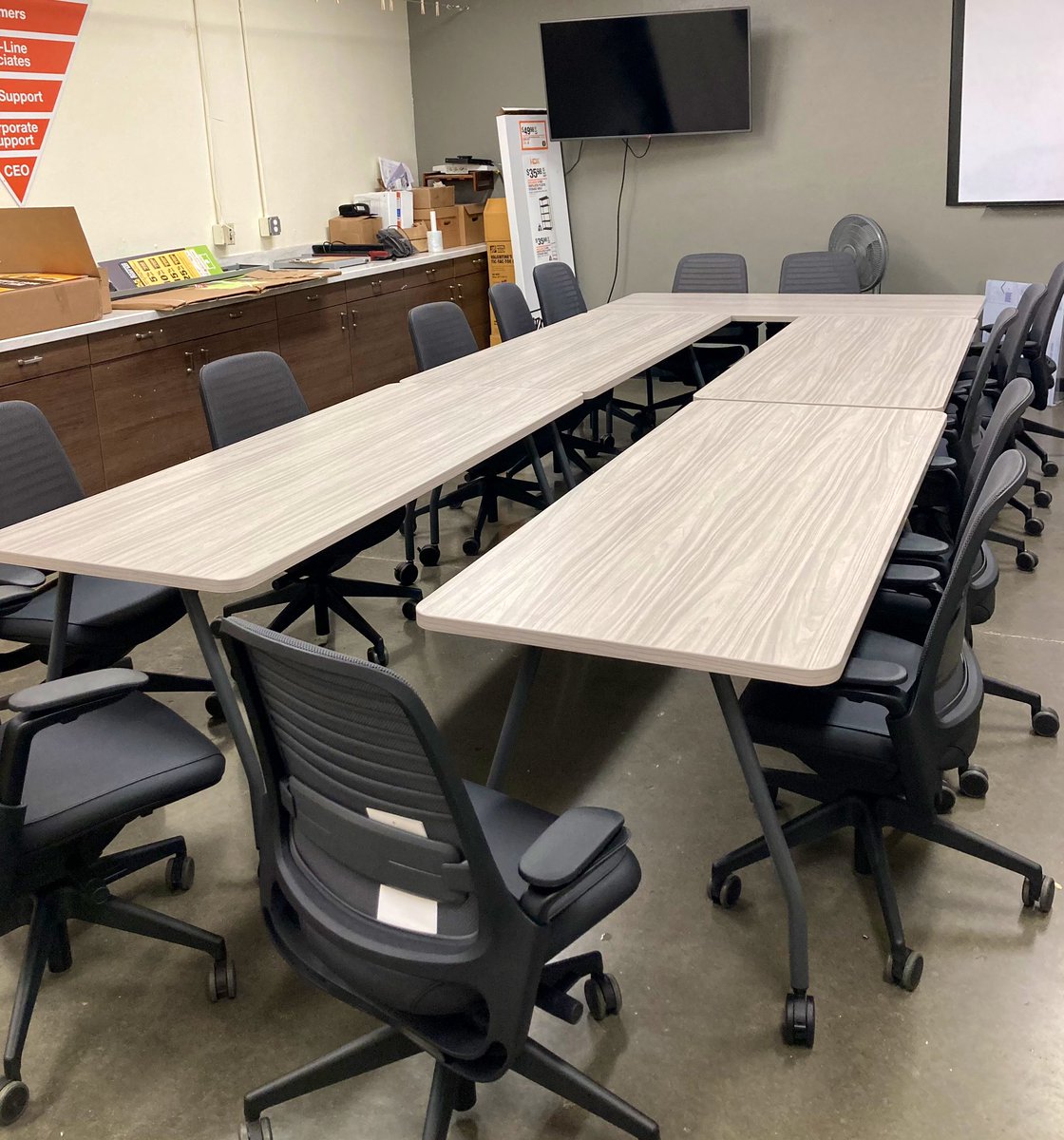 Wow! 👍🏼Look what Home Depot surprised the #PowerHouse with 🤩 new tables and 🪑 for break room and training room. #TakingCareOfOurPeople #PacNorthProud #PowerHouseProud