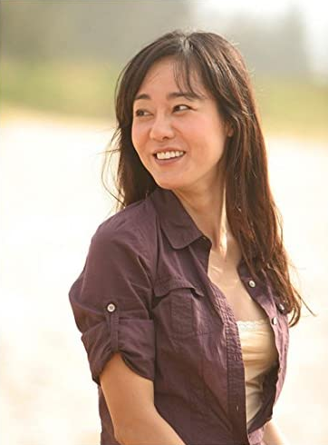 SUN-HWA KWON - Gardening and cooking youtuber. She shows you how to tend to a homemade garden and grow your own vegetables and herbs, and how to cook tasty dishes using these home grown ingredients. Her husband Jin appears in the videos and helps sometimes.