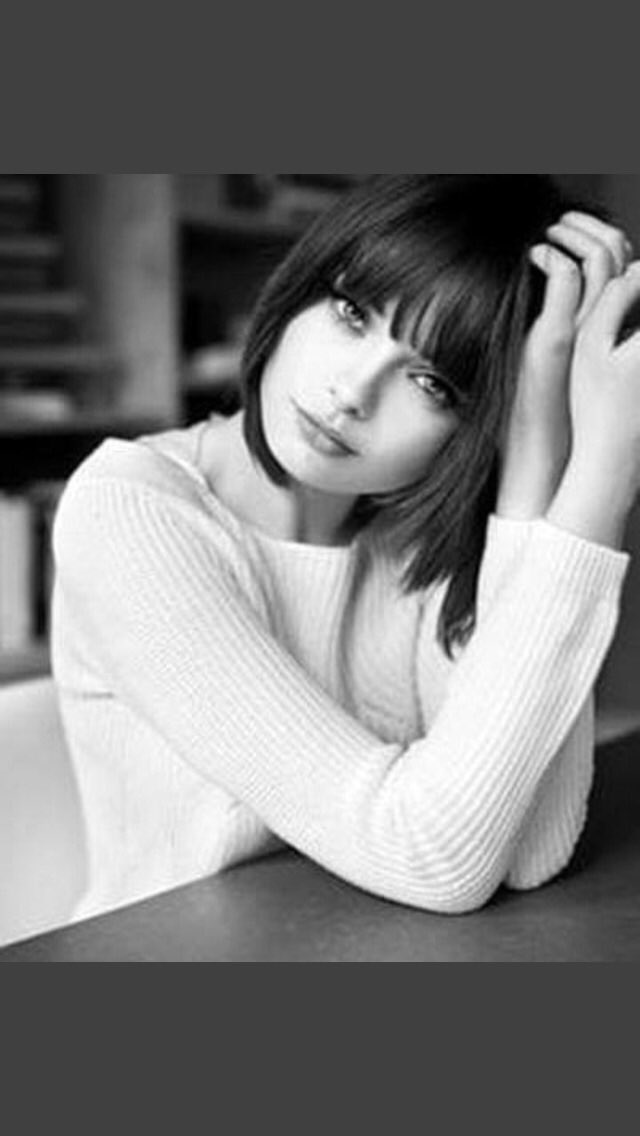 Seni diğerlerinden farklı yapmaya çalışan bir dünyada,
Kendin olarak kalabilmek,
Dünyanın en zor savaşını vermektir.
Bu savaş bir başladı mı
artık hiç bitmez...

#E.Cummings