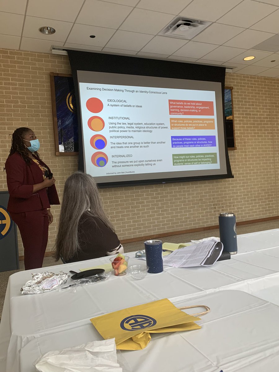 Leaning into “passion, a willingness to be transformed and authenticity” this morning at our <a href="/ahisd/">Alamo Heights ISD</a> Board Workshop to have initial discourse around building District Equity Culture- @drkabrown <a href="/drdeirdrej/">Dr. Deirdre Williams</a> #AHISDMyStory #AHISDProfile