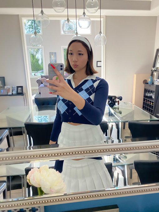 For @TeamSkeet 🌱 💚 little Asians 😫 though I am a 5&rsquo;10 lil Asian 😇😂 https://t.co/cyoPM2wEOO<a class="tags" href="/tag/teamskeet">@teamskeet</a><a href="/tag/mvsales"class="tags"><span>#mvsales</span></a>