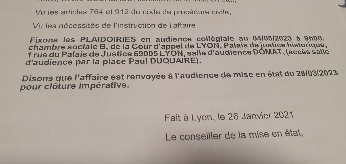 Justice du XXIe siècle... fixation des plaidoiries au 04 mai 2023 🤦🏻‍♀️