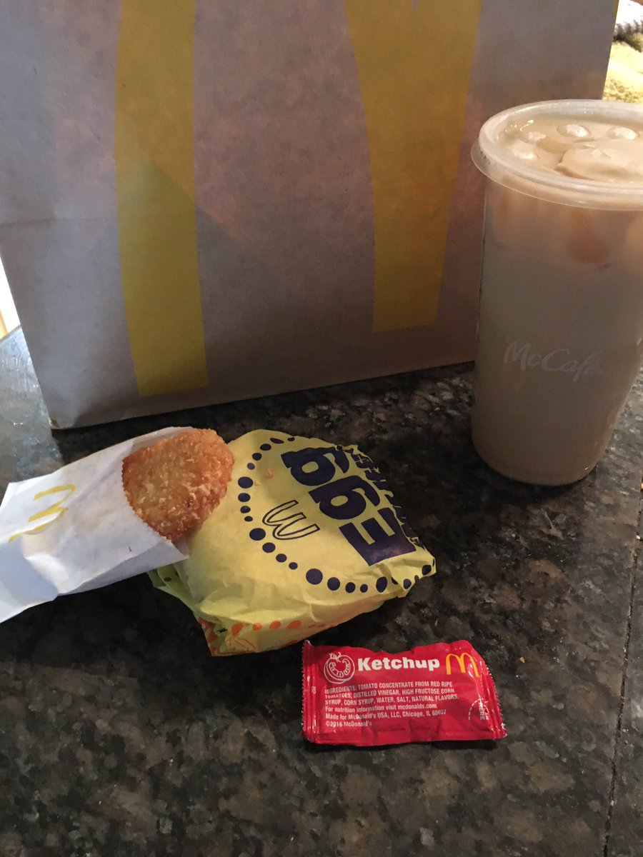 702Sunshine's tweet photo. Mmm #Mcbreakfast https://t.co/qCpS7RVcHk