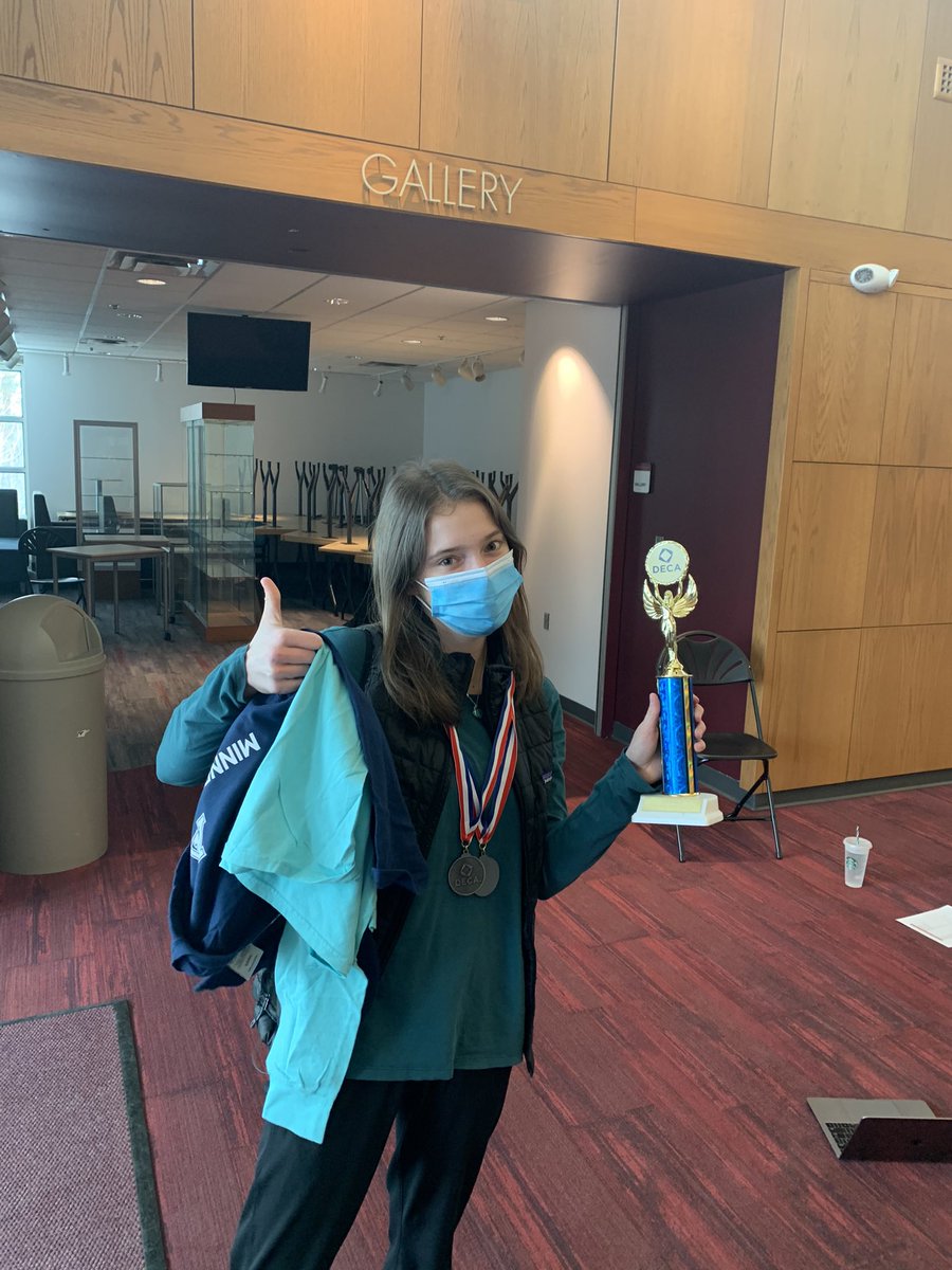 Congratulations to our DECA District 3 Finalists!