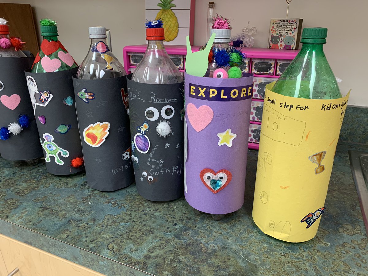 MsDemaris3's tweet image. Today our students designed their rockets. Tomorrow, we launch! 🚀 Loved their creativity and so looking forward to their reactions!! Stay tuned! 📺