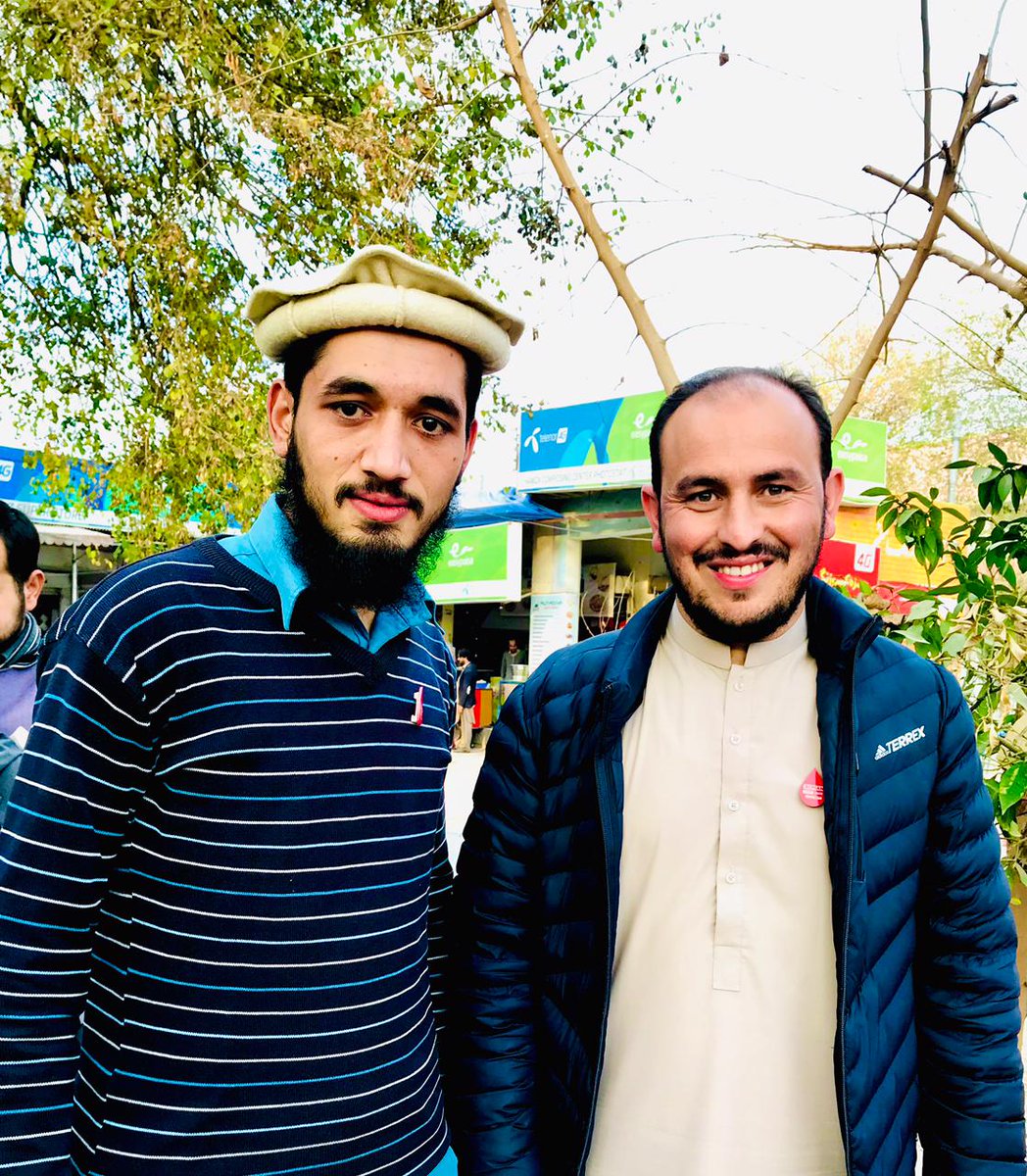 rehan_tajikzai's tweet photo. Pleased to meet Dr @luqmanBloodguru, the founder and trainer of @PakistanChain . The person has a mission to eradicate blood availability problems from Pakistan. 💓   

     Let's together for a mission

       *Long live Blood Activism*

#bloodactivism 
#bloodchain https://t.co/lbqWJUOUIC
