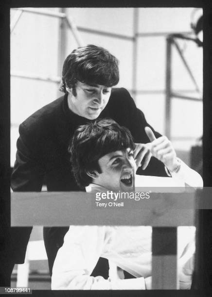 Paul McCartney and John Lennon rehearsing for their roles as Pyramus and Thisbe - a thread ➳♡゛