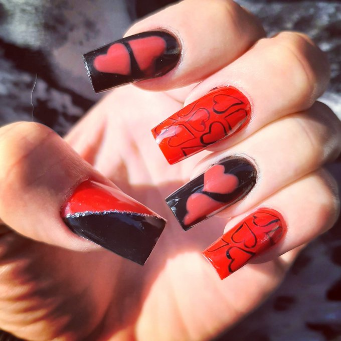 I absolutely love my #nailtech. Switched my #pokernails to #valentines #nails. I originally wanted one<a href="/tag/nailtech"class="tags">#nailtech</a><a href="/tag/pokernails"class="tags">#pokernails</a><a href="/tag/love"class="tags"><span>#love</span></a><a href="/tag/heart"class="tags"><span>#heart</span></a><a href="/tag/artist"class="tags"><span>#artist</span></a><a href="/tag/nails"class="tags"><span>#nails</span></a><a href="/tag/artistic"class="tags"><span>#artistic</span></a><a href="/tag/valentines"class="tags"><span>#valentines</span></a>