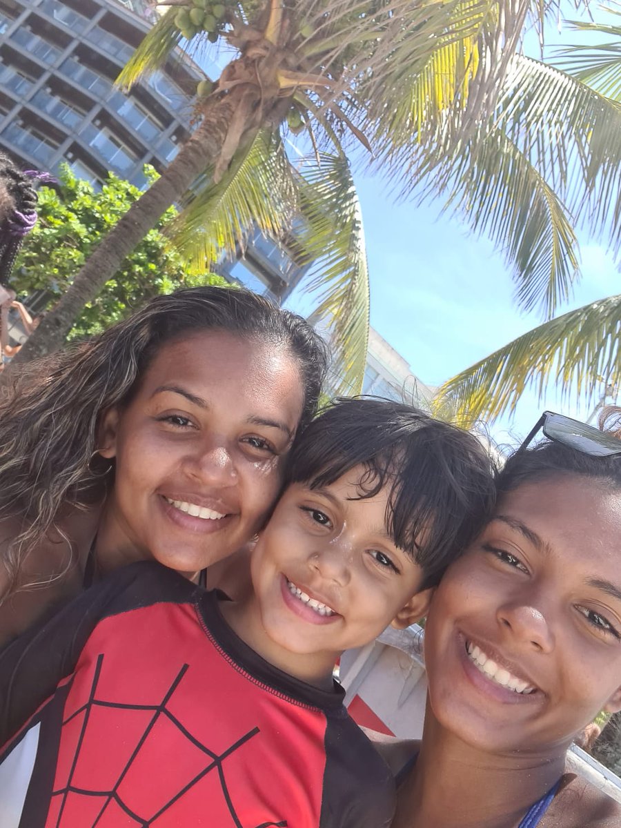 keyllx's tweet photo. Ohana quer dizer família. Família quer dizer nunca abandonar ou esquecer. 👩‍👧‍👦❤ https://t.co/JZFrV8cuUE