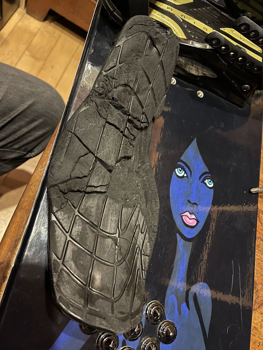 BipolarNuns's tweet photo. Hey @Michelin @DrakeNorthwave You did a collaborative on these bindings. The rubber deteriorated this year and goo’d my boots. Was perfect last year and now has fallen apart. The rest of the binding parts are awesome and look almost new. Replacement parts? These weren’t cheap. https://t.co/9eFjlgKimL