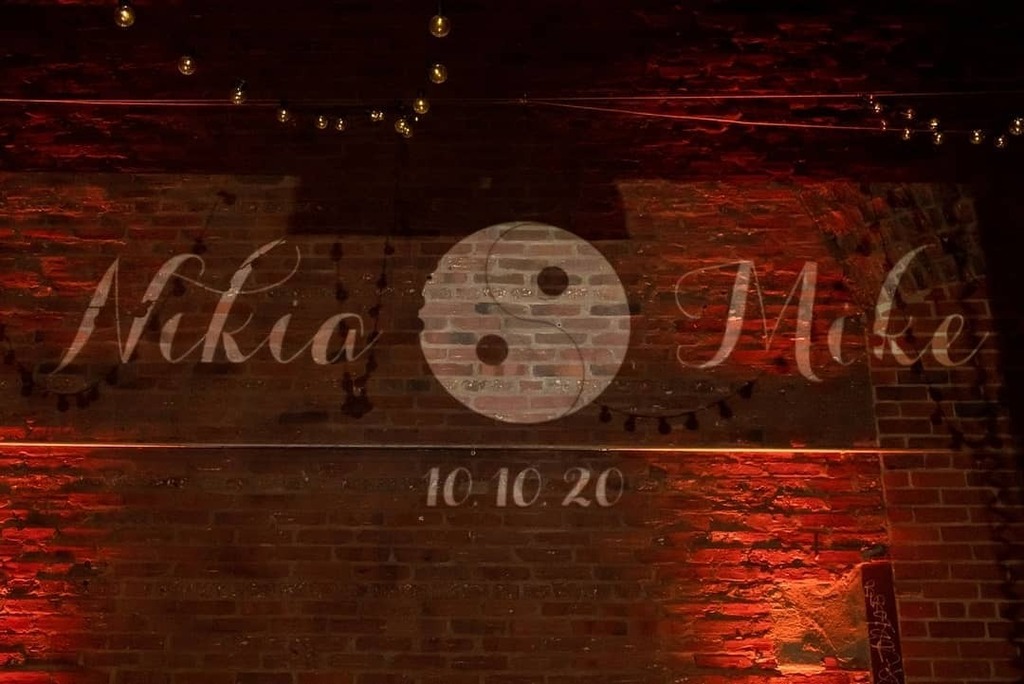 MarieKubin's tweet photo. Monogram Lighting adds the perfect personal touch ✨ 
​
​Photography: @ashleighbing
Planner: @rescue_events
Venue: @Theassemblyroom
Caterer: @Hooplacatering⁠ https://t.co/OY8wuzmT0i https://t.co/qiaxLWDUSq
