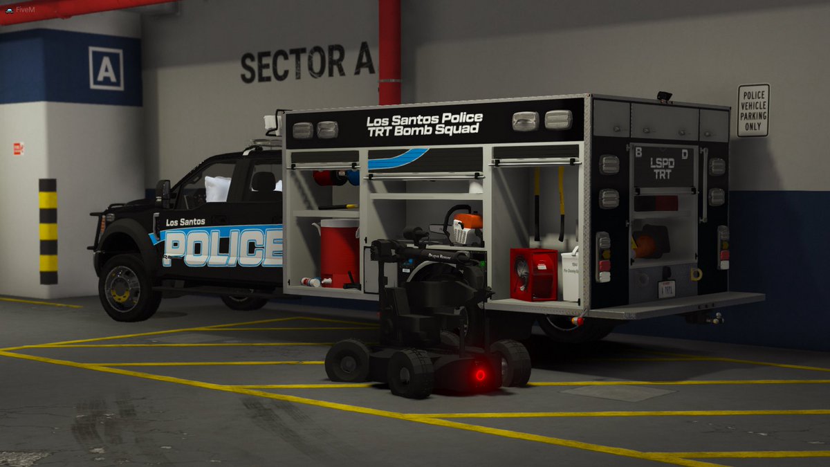 Perimeter_RP's tweet photo. Check out our LSPD Tactical Reponse Team vehicles. TRT is responsible for major incidents inside of the metro Los Santos area. 

What department or subdivision fleet do you want to see next?

#perimeterrp #fivem #gta #gtav #gtaonline #lspd #police #lossantos #trt #swat #bombsquad https://t.co/RIHlNxTzxN