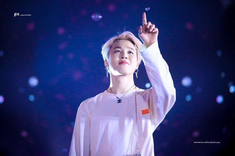 Jimin looking like an absolute angel in concerts - a thread 