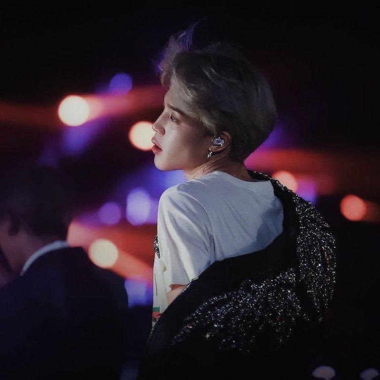 Jimin looking like an absolute angel in concerts - a thread 