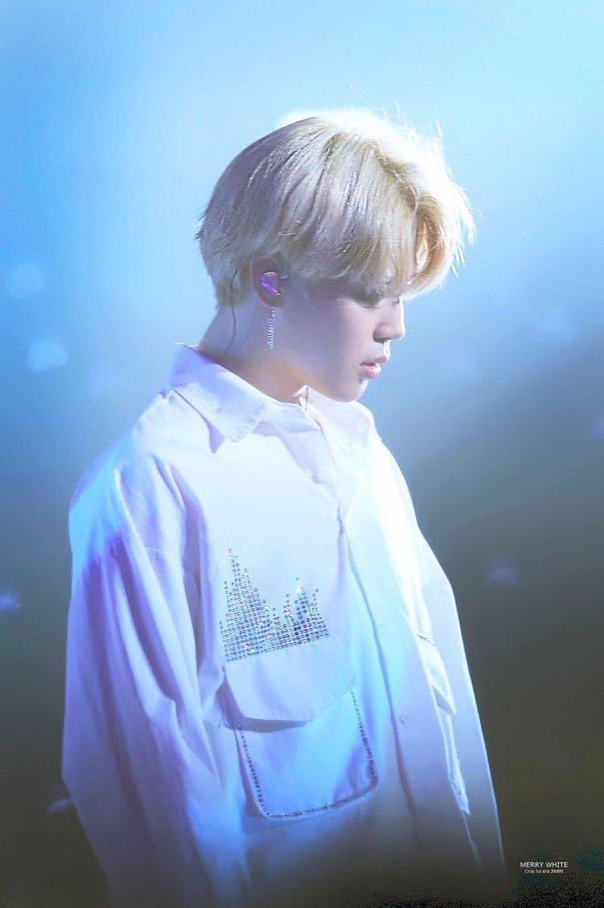 Jimin looking like an absolute angel in concerts - a thread 