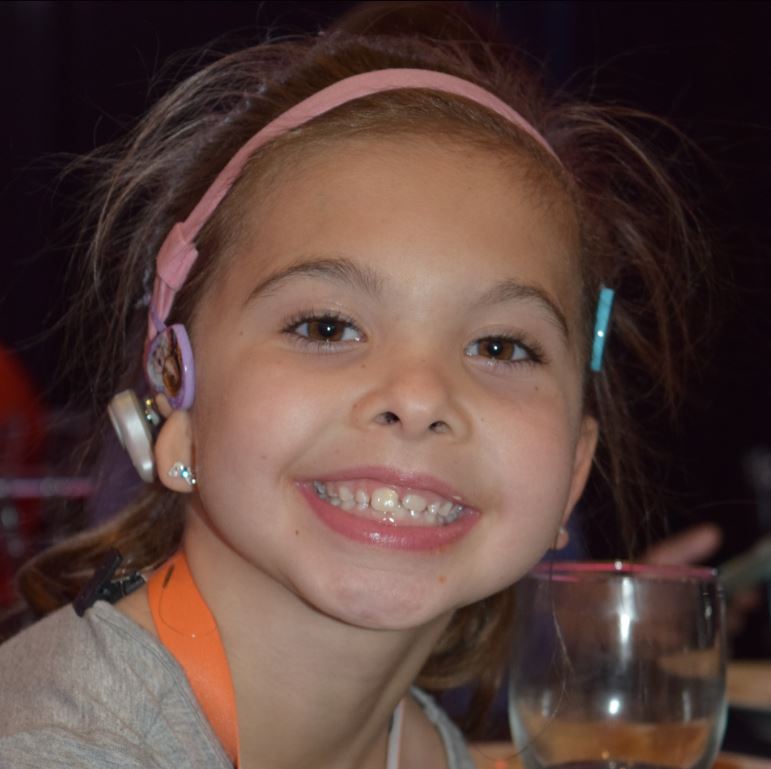 OticonMedical's tweet image. Ally's Act was formally reintroduced in the US House and Senate Monday. If passed, it will mandate insurance coverage for osseointegrated hearing devices. 
Video: otic.one/xxS
Press release:  otic.one/xxU 
Support Ally's Act: otic.one/xxT