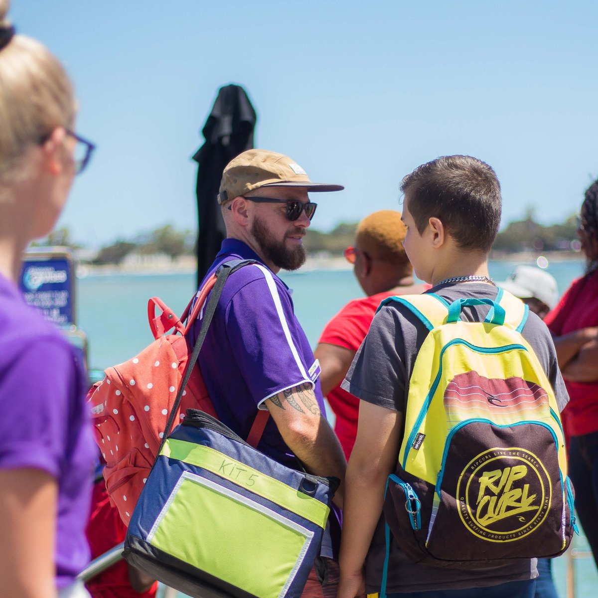 ⭐🤸‍♂️Making the most of the sunshine this weekend - don't forget to slip, slop slap!