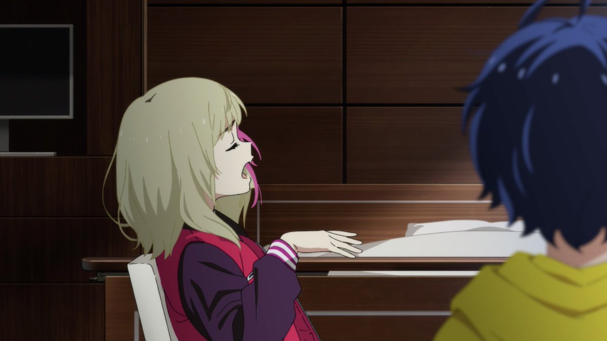 To add on, by claiming the peach along with her apple, she is also reaffirming herself as "different" from the rest.An attitude parroted after she swallows this combo where she goes on about separating from her group because they were "too ugly" (a claim subtly disputed later).