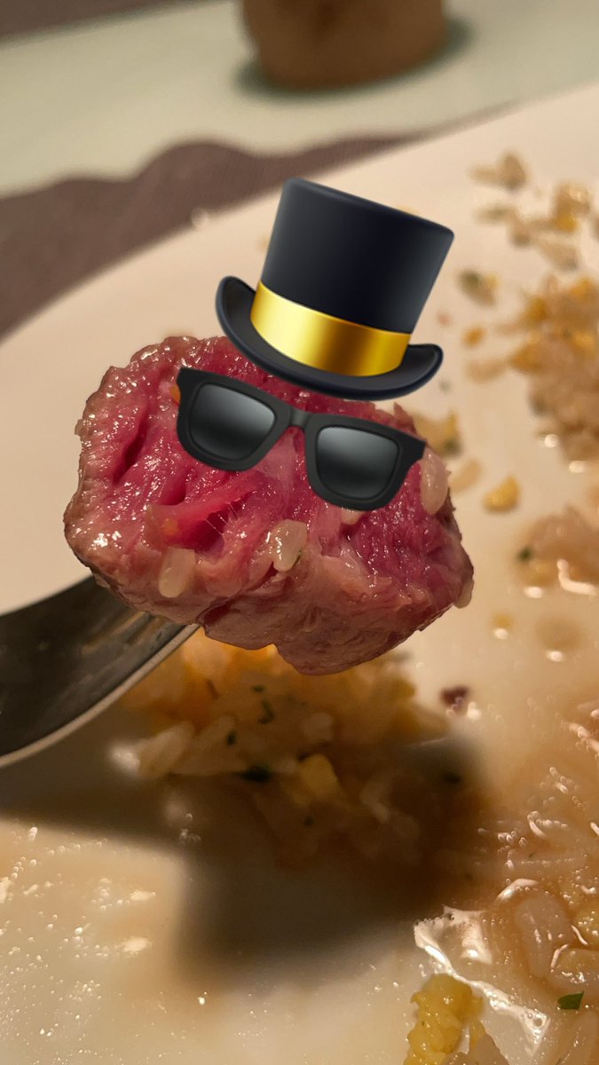 big_roasty's tweet photo. Cooles Geburtstagsessen?
Wie wär‘s mit #Swagyu Rind? https://t.co/yPMllDkcvk
