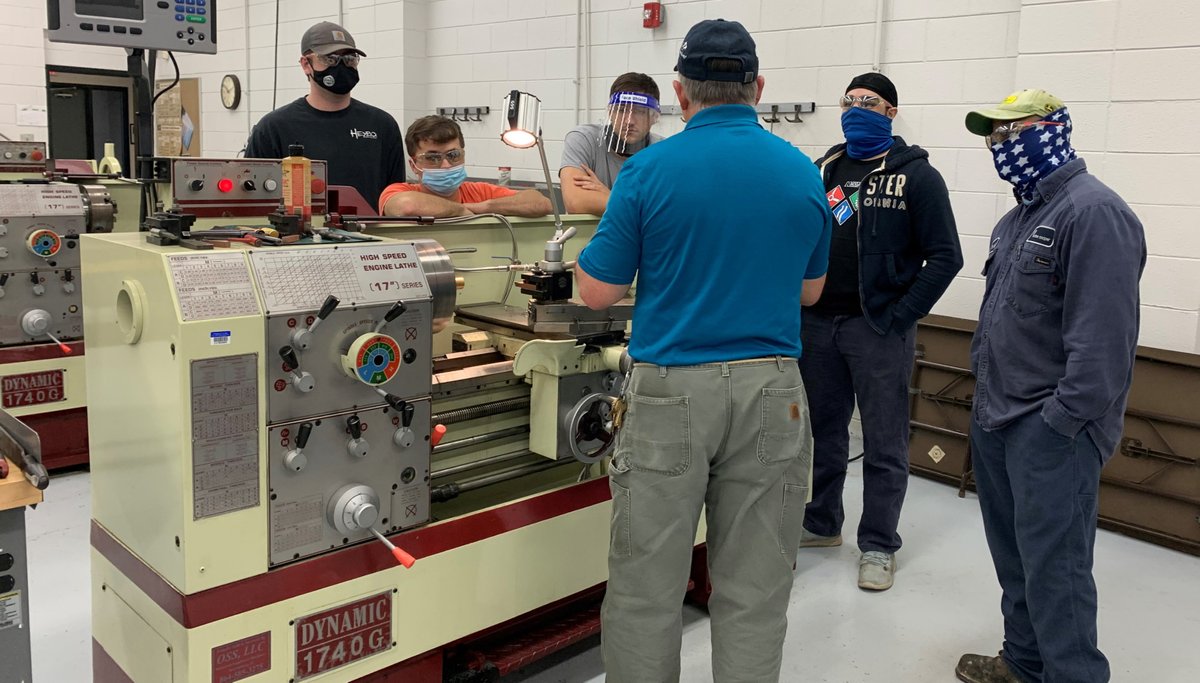 WilTechCollege's tweet photo. Santee Cooper employees participating in a 6 week basic machine tool operations training here at WTC. Thanks to WTC instructor, Mike Cumbie. https://t.co/afOUdL6MUu