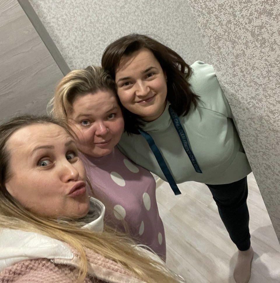 На самом деле она оч мягкая и ранимая и хочется иногда ее просто крепко обнять)) правда, она слишком всю себя отдаёт отряду, поэтому желаю всяческого человеческого добра и клевых радостей людских! Будь же счастлива <a href="/natalid1979/">Дёма Наталья</a> !🌺 я дома)