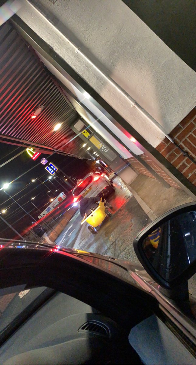 _gerrymcn's tweet photo. wit the fuck is happening at McDonalds https://t.co/j0UHU0Km8g
