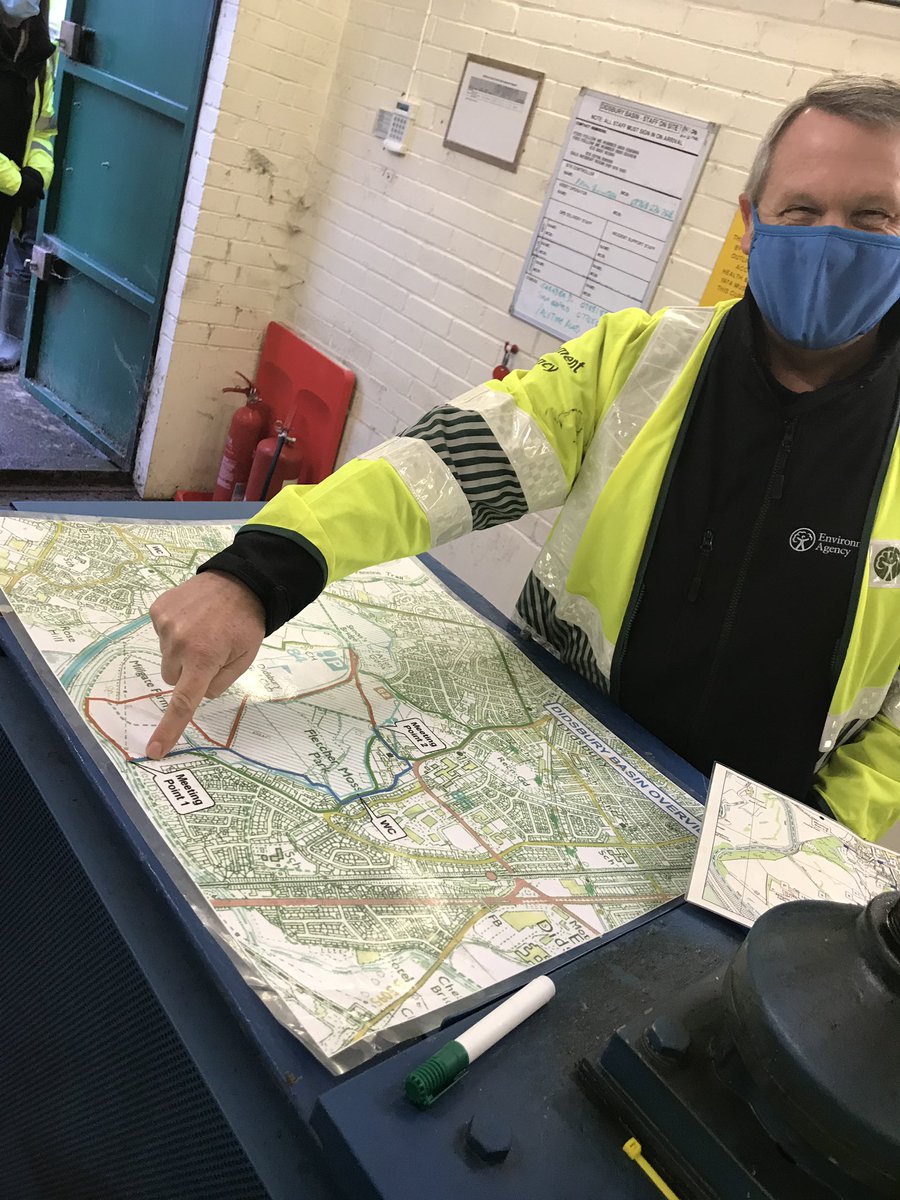 We start the journey here - the sluice inlet where water is diverted from the Mersey to the flood basin (as indicated by Mark’s excellent pointing).....