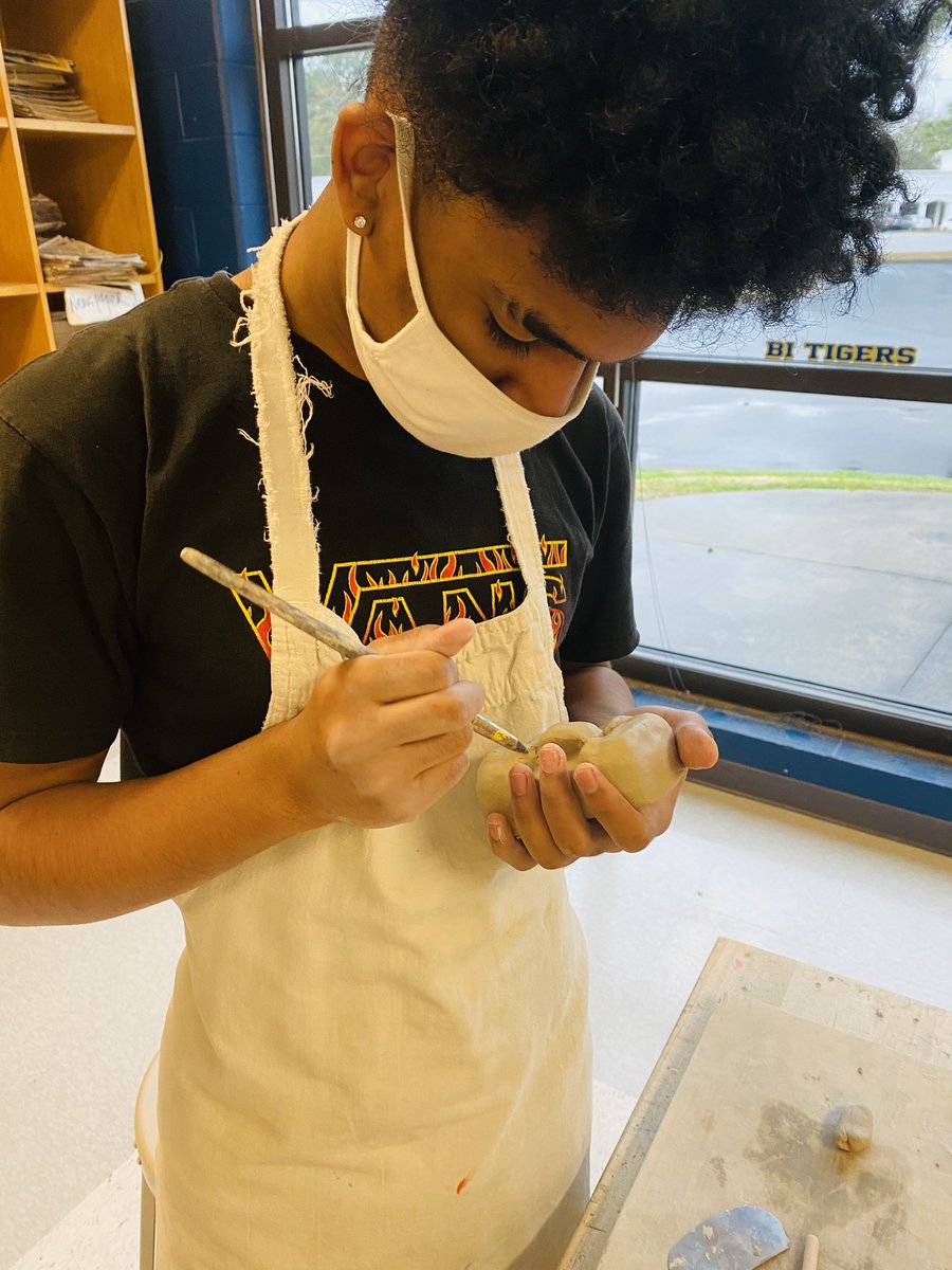 BISculpture's tweet photo. First Clay Day... we have a lot to learn. 😂❤️ https://t.co/9dFvFvmOq5