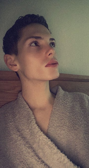 Okay but what y&rsquo;all doing https://t.co/itxl22NEAx