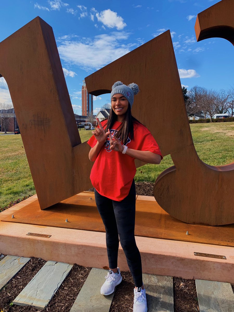 I am extremely excited and blessed to announce that I have verbally committed to play D1 volleyball and further my education at Liberty University! Thank you to everyone who helped and supported me through this process! I can’t wait to be a flame!!!❤️💙