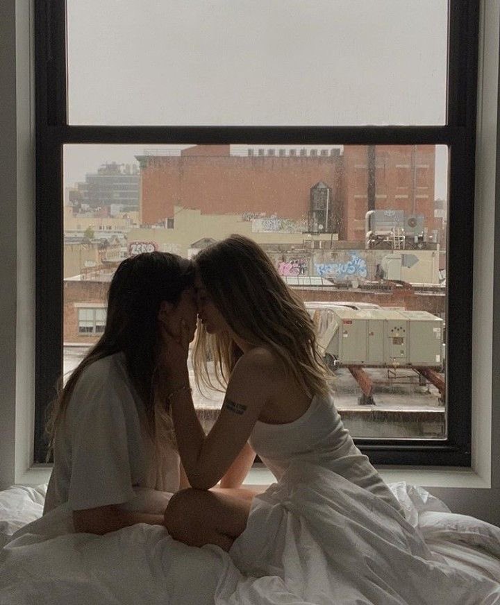 lesbian couples tumblr