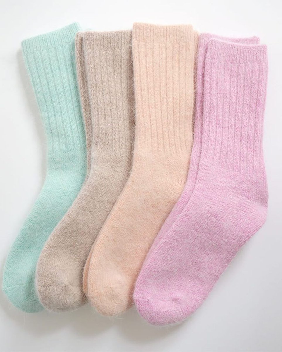 ☁️COZIEST☁️ socks in the whole land 〰️ Made with sustainably-sourced angora and lambs wool by ELMNTL &amp; available in all kinds of good colors here &gt; renegadecraft.com/shop/super-sof… 💘