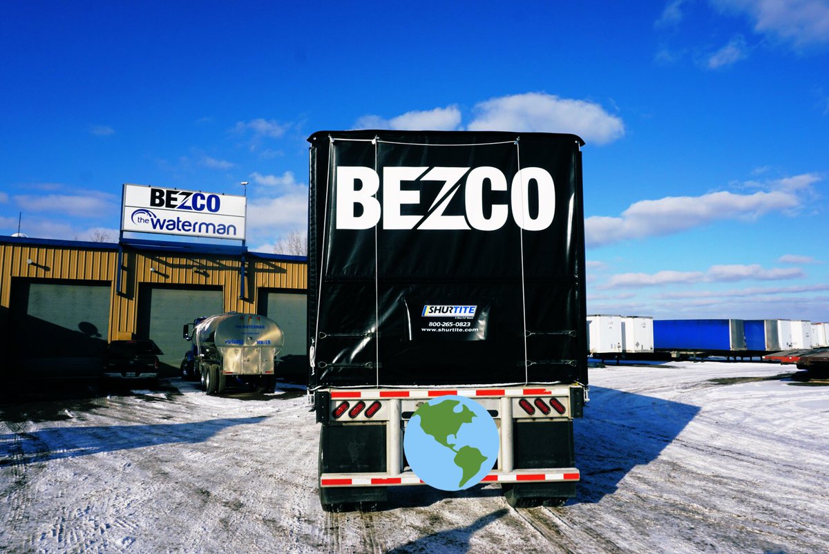Yanni59's tweet photo. @elonmusk Sending my newest trailer to Tesla motors , only the best and safest carrier from Canada . When we get there , can I load up a Tesla semi back home?thanks in advance https://t.co/JfFzJqsuUi