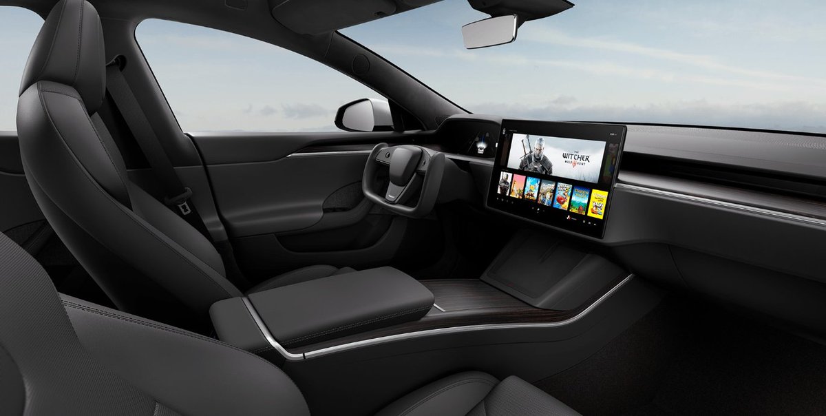 gabosalazar21's tweet photo. Al fin se renueva Tesla Model S y Model X! Bueno, el cambio principalmente se nota en el interior. ¿Qué les parece? Ese Volante va a dar mucho de que hablar https://t.co/jrhx4kqCoT