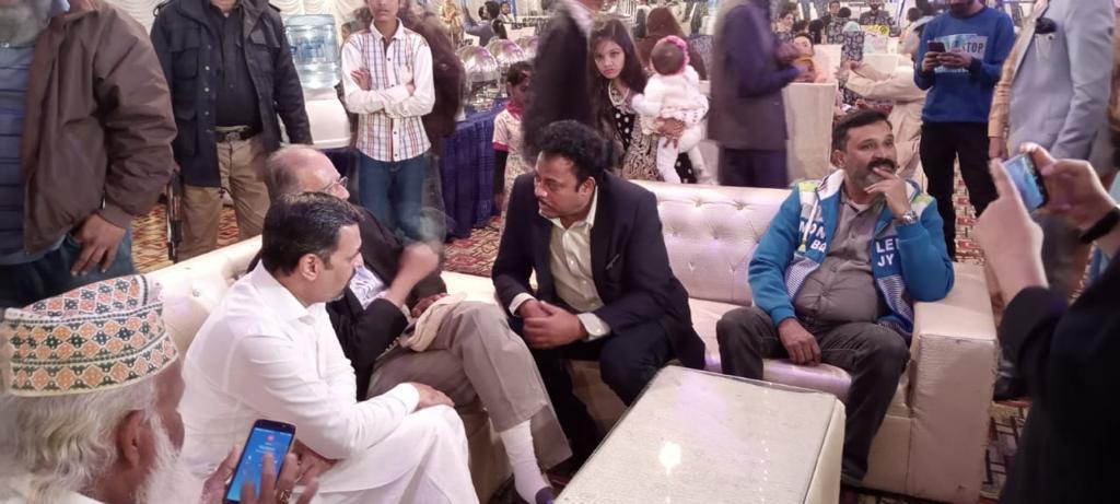 AneebIqbal's tweet photo. چیئرمین پاک سرزمین پارٹی مصطفی کمال  وائس چیئرمین حفیظ الدین ممبر نیشنل کونسل و صدر ڈسٹرکٹ سینٹرل عبداللہ شیخ کی پاک کالونی ٹاؤن الیکشن سیل انچارج محمد علی کے صاحبزادے کے ولیمے میں شرکت پاک کالونی ٹاؤن کمیٹی نے بھی ان کے ہمراہ شرکت کی
@SheikhA56759002
@KamalPSP
@furqanPSP https://t.co/zr4TGw5pIh