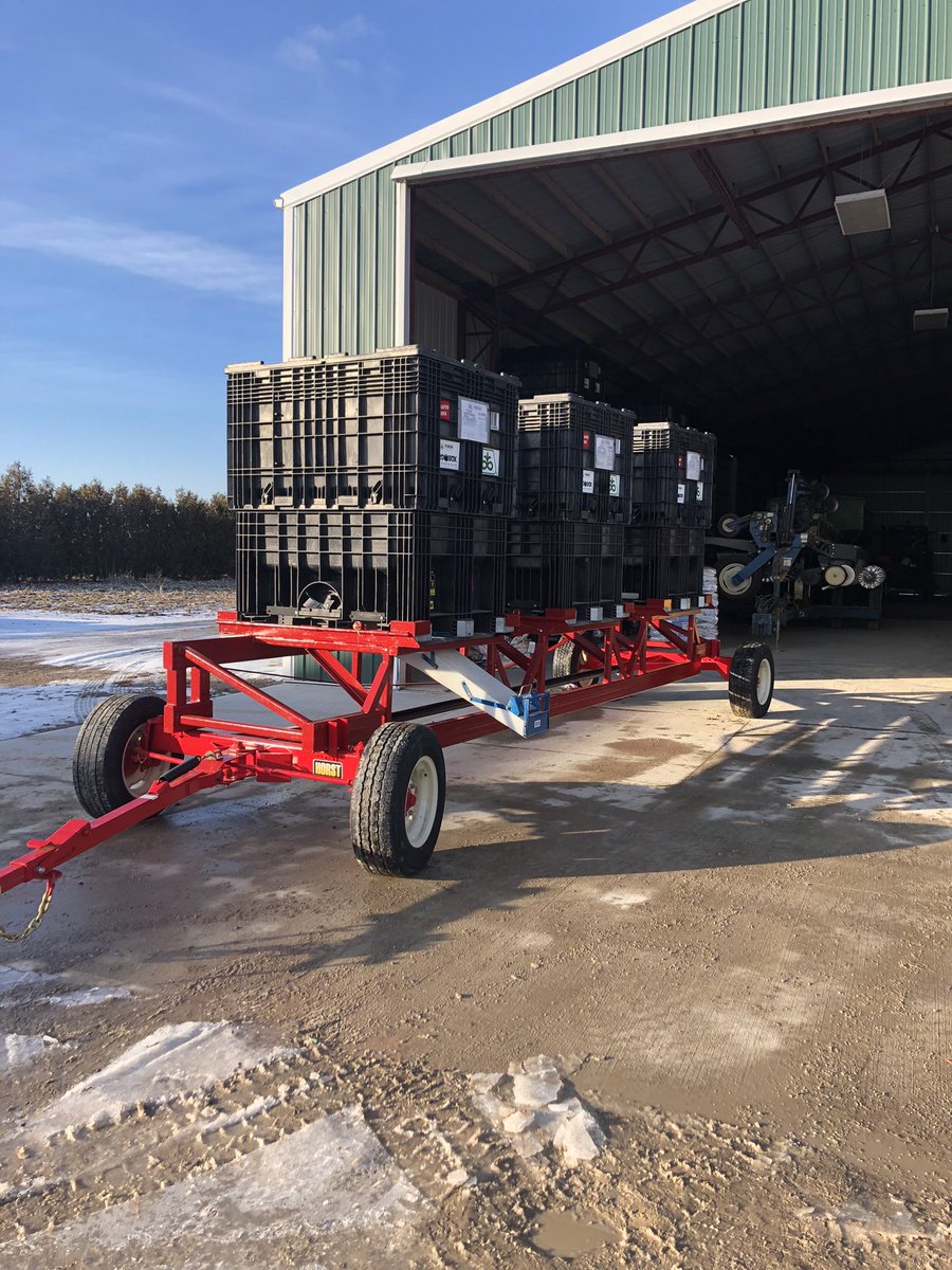 SeanMcNally_7's tweet photo. Built my first probox cart for one of our local customers here in Merlin. The cart itself turned out really nice and sure to be a great fit for your operation. Just wondering if there would be any interest in these as I am throwing around the idea of making more @CortevaCA https://t.co/f4gQ7MfSZ7