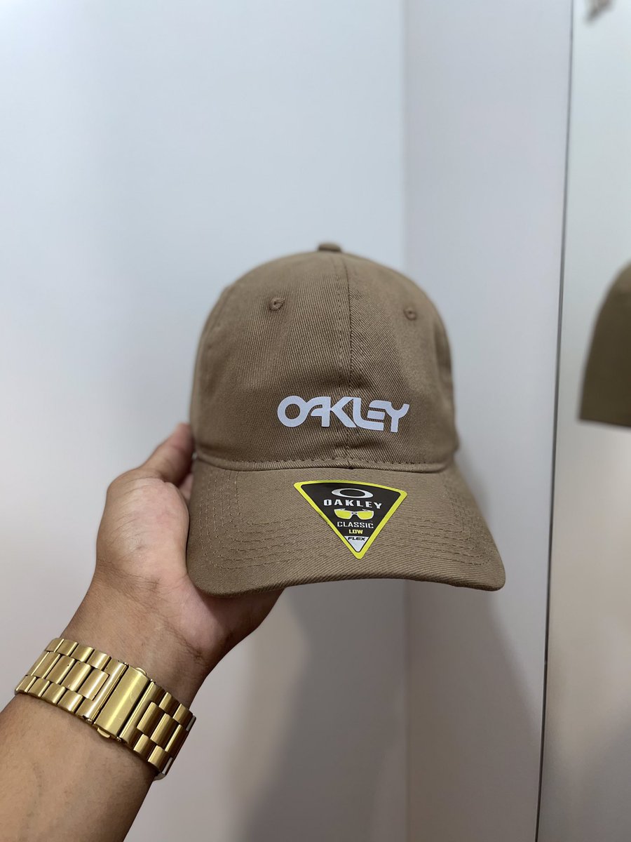 DnMultimarca's tweet photo. Bonés 🧢 diversos ✨
 R$ 59,99 🤑 📢
( Dinheiro 💰 ou PicPay 💳)
 
WhatsApp 📲27 99245-0522 https://t.co/Fqch7IaKKI
