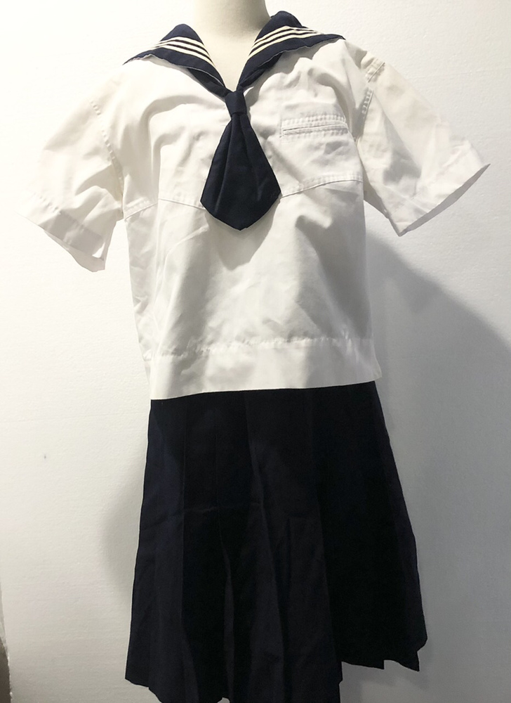 O Xrhsths 制服市場 公式 Sto Twitter 東京都 十文字高校 パリス半袖セーラー スカート ハネクトーンリボン 3点セットが出品されました 現在価格 3 700 円 残り時間 13時間 入札件数 10 件 十文字高校 制服 制服売りたい 制服売ります 制服買います 制服
