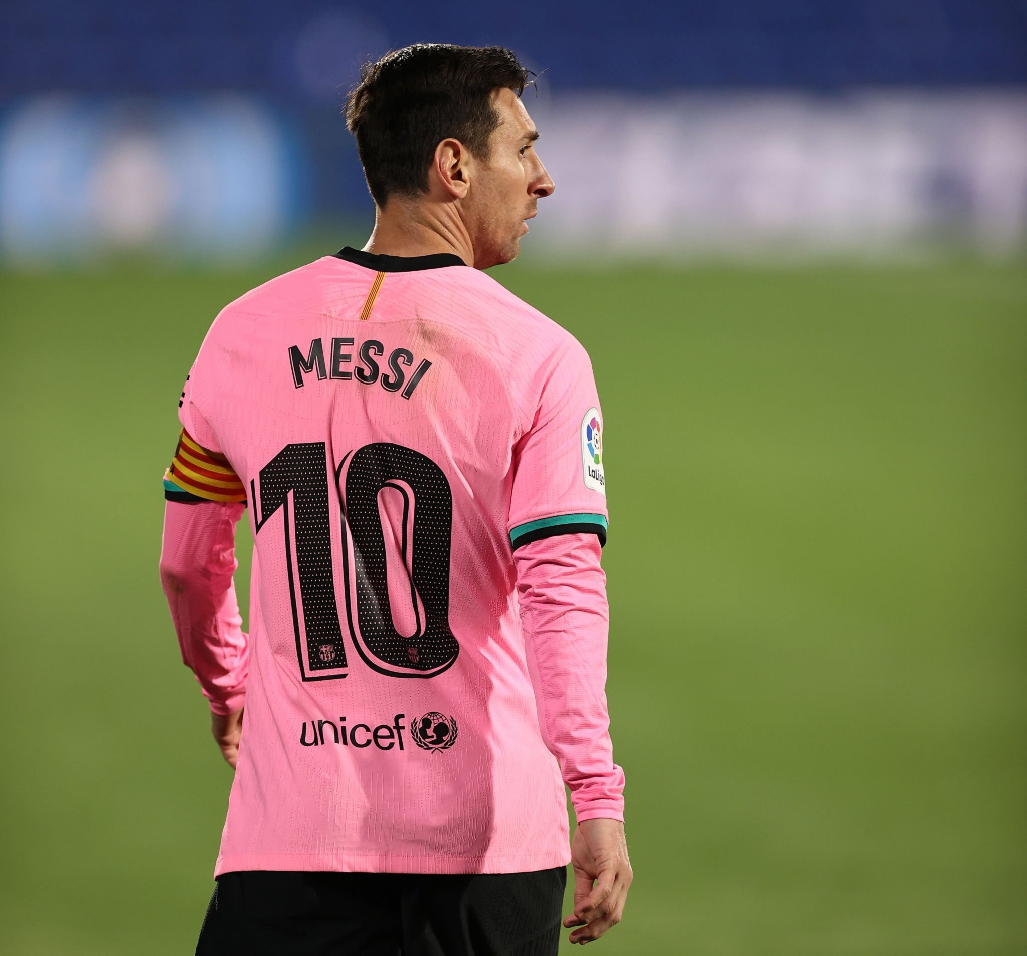 Barcelona pink cheap jersey messi