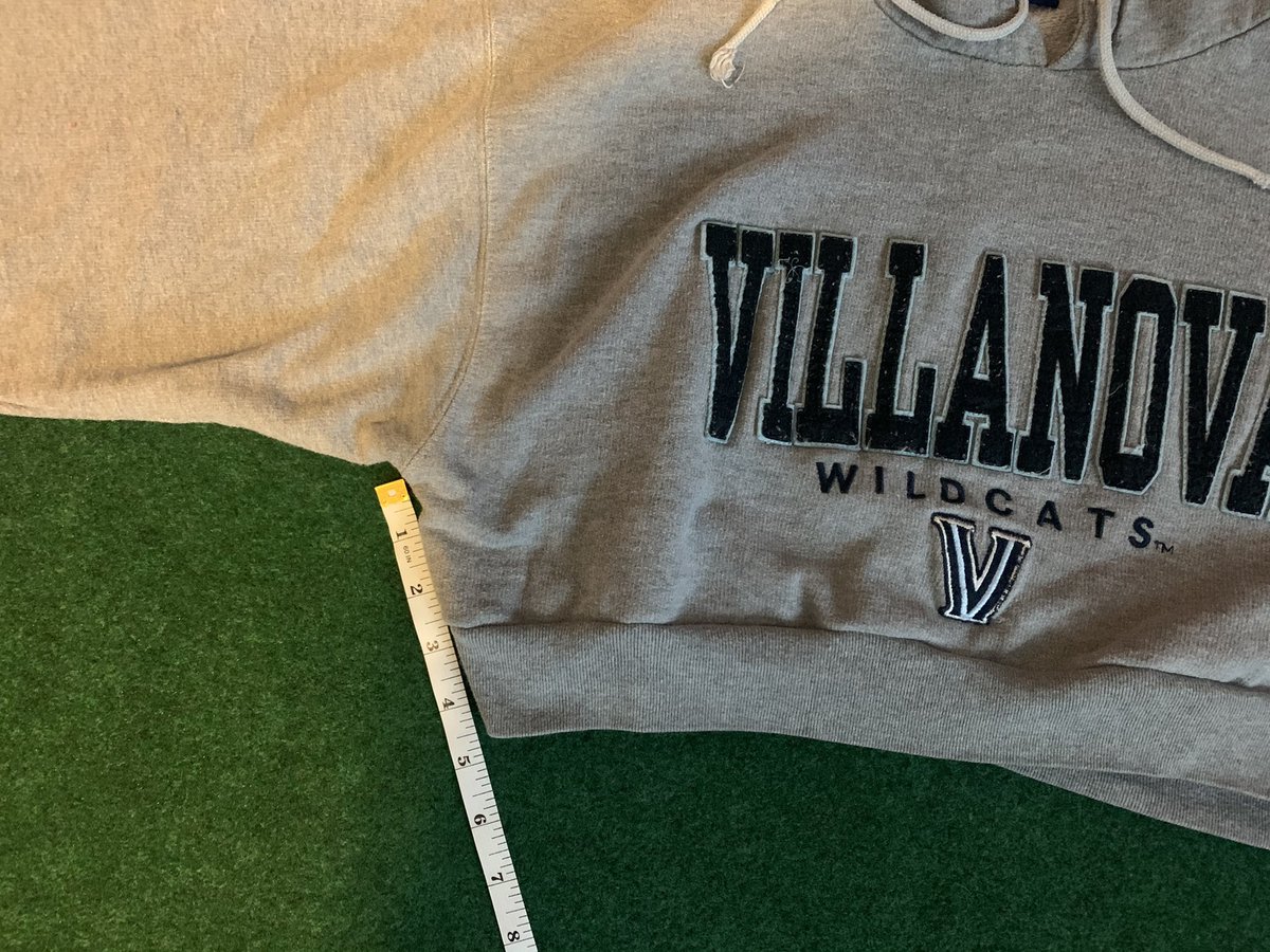 KinectinFabrix's tweet photo. Vtg. Villanova Crop Hoodie
Size: Medium
Price: $25 Shipped
(Check measurements) https://t.co/rOVcHml57A