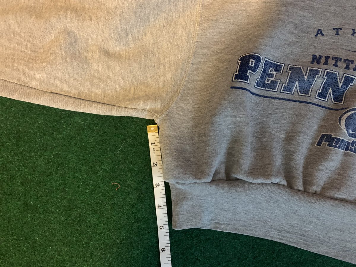 KinectinFabrix's tweet photo. Vtg. Lee Penn State Crop Pullover
Size: Medium
Price: $25 Shipped https://t.co/p5XtS3YWUl