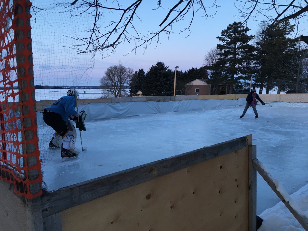 Back on the #BackyardRink