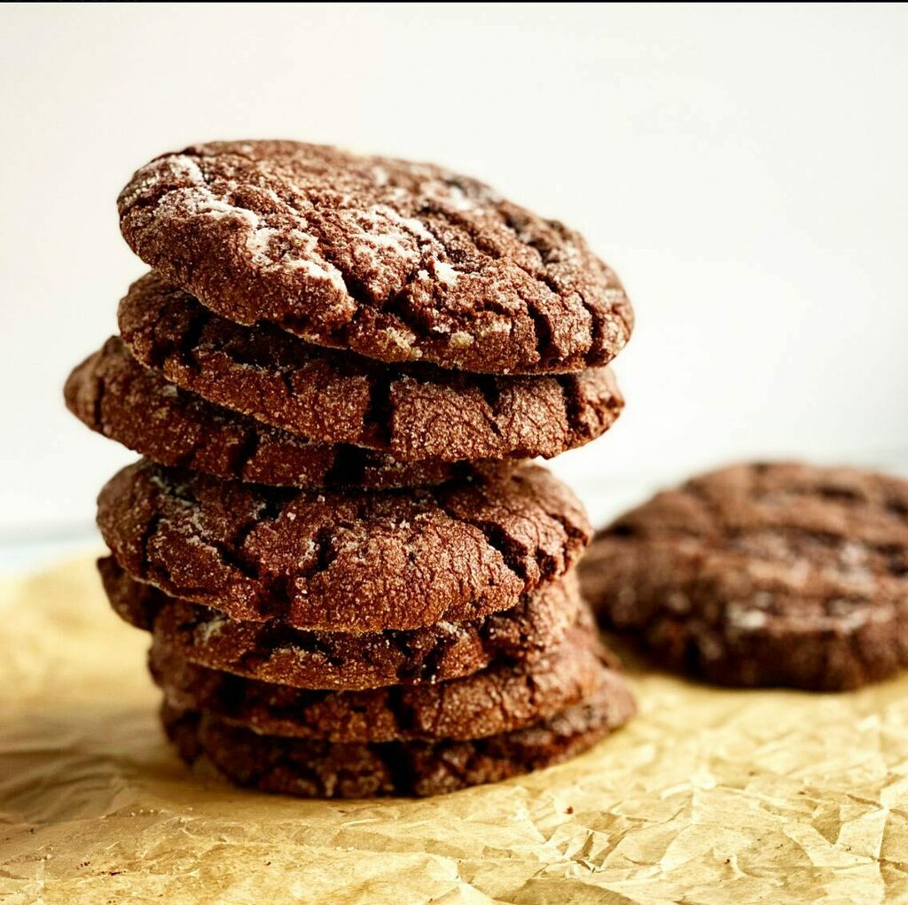 jessiesbakes's tweet photo. peeps, these are my jumbo chocolate olive oil sugar cookies and i did not eat one today because i was too busy making icebox cakes and cheese danish (#wwllt) and trying desperately to get my dad an appt to get vaccinated. oy. recipe for these is linked i… https://t.co/Gxc5jbUxr3 https://t.co/D8yoh8Pd6O