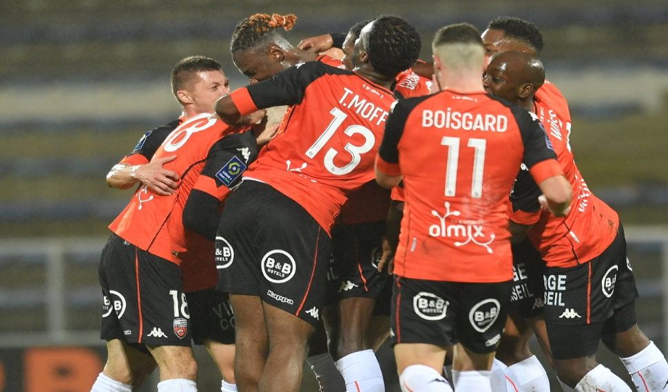 novasportsgr's tweet image. ⚠️Σημαντική νίκη στη μάχη της ουράς 
novasports.gr/podosfairo/lig… 
#lorientfc #dijon #ligue1