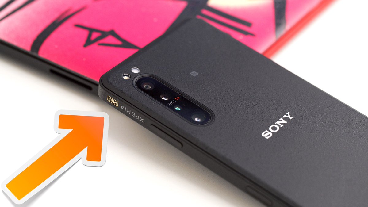 MKBHD's tweet photo. NEW VIDEO - The Only REAL "Pro" Smartphone?! https://t.co/Yax0qozguP - RT! https://t.co/pgVyExAVPq