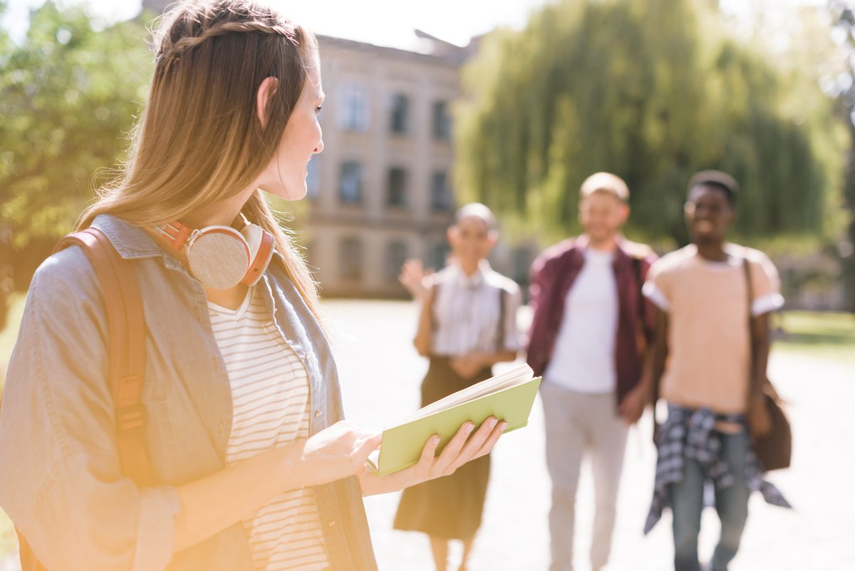 TravelMamas's tweet photo. UPDATED! Should Your Teen Do a Gap Year After High School? https://t.co/BwPl42N91k via @TravelMamas by @_alloverthemap_ 

#highschool #parenting #teenagers https://t.co/xRYfLlEtC1