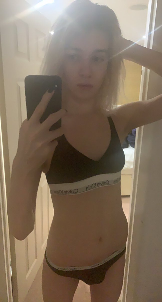 Me but my hair is still slightly damp from shower 
#femboy