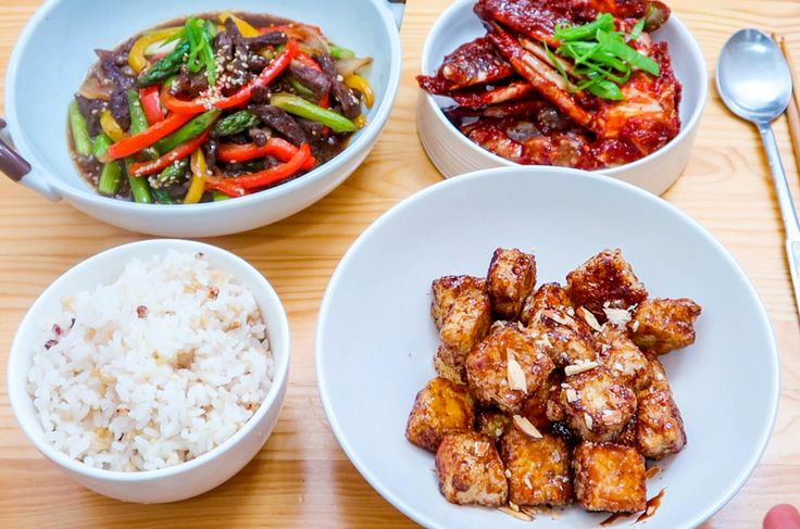 sixthroadz's tweet photo. cho cho!🚂 good morningg~🌸 bangun hoii sudah pagi, waktunya kerja!!! sebelum kerja sarapan dulu ya🥣🍳🥞 https://t.co/lobfTq06MD