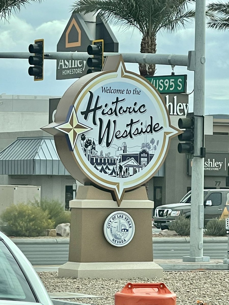 As you drive around Bolden you may see these new signs welcoming everyone into the Historic Westside. Thank you City of Las Vegas Government & Councilman Cedric Crear for continuing to beautify our community!

#BAC #BoldenPride #BACFAM #LVMPD #Westside #HistoricWestside #ThankYou