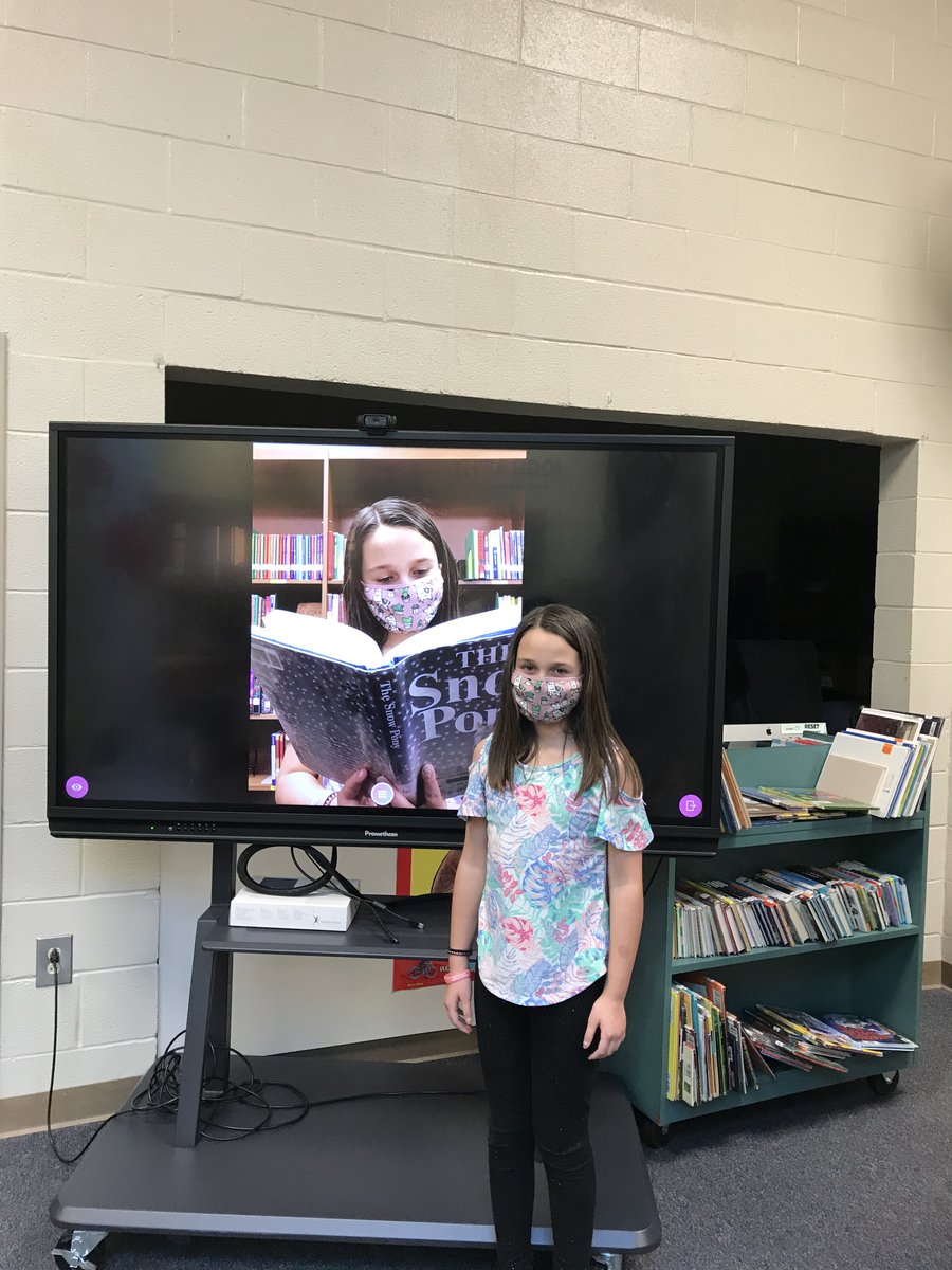 griggs_road's tweet photo. Library Shelfie game is strong at Griggs Road Elementary!
@GriggsRoad #LibraryShelfieDay #LibraryShelfie https://t.co/ARhb8tMxWV